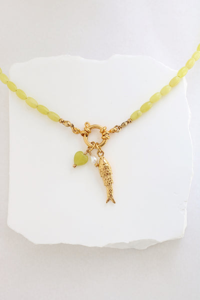 Collier April